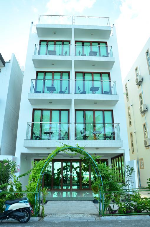 Eve Caurica Hotel Hulhumale Exterior photo