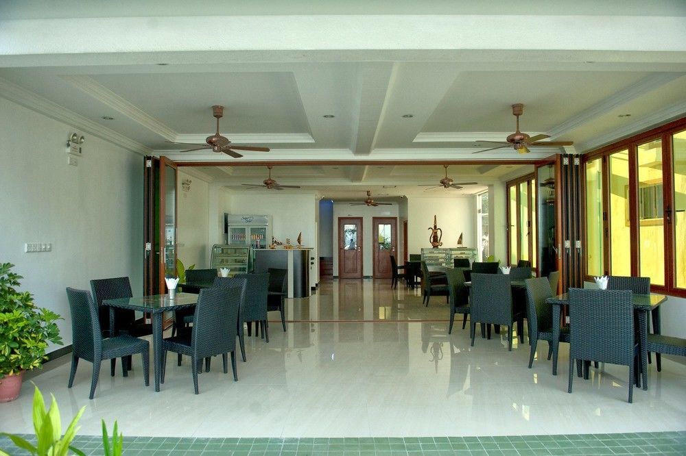 Eve Caurica Hotel Hulhumale Exterior photo